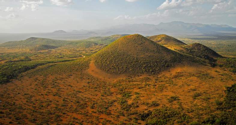 10 Day Chyulu Hills, Masai Mara & Diani Premier Safari